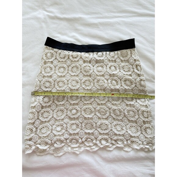Whispers Romantic Lace Mini Skirt Off White Black Stretch Waist Band Size Large - Picture 10 of 15